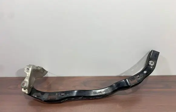 Subaru Outback Front bumper mounting bracket