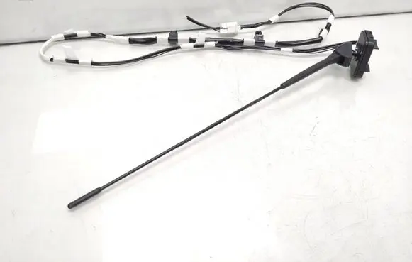Toyota Aygo AB40 Radio antenna 