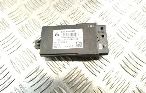 BMW 5 E60 E61 Seat heating relay 921646803
