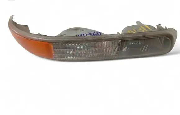 Chevrolet Tahoe Front indicator light 