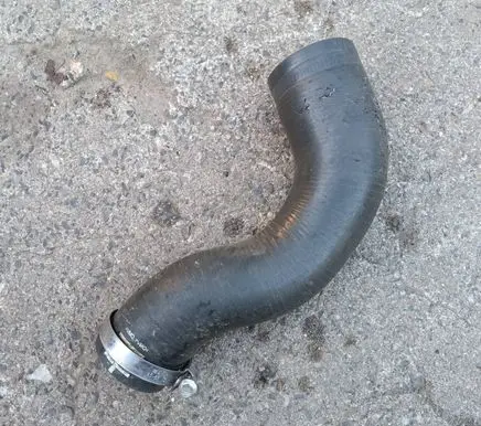 Ford Kuga II Turbo air intake inlet pipe/hose FVMQ 9997 VMQ