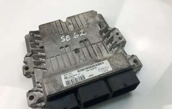 Ford Focus Engine control unit/module BV6112A650SE