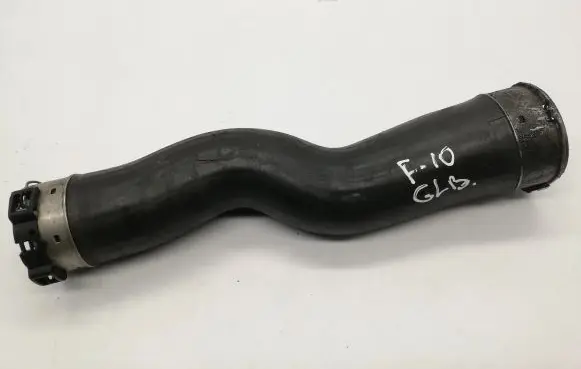BMW 5 F10 F11 Intercooler hose/pipe
