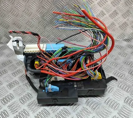 Mercedes-Benz E C207 W207 Fuse module A2129015205 A2129026107