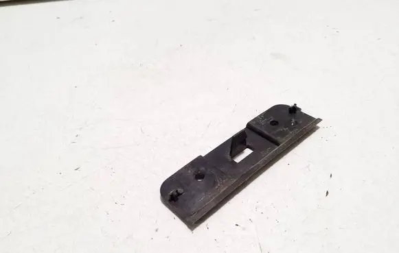 Audi TT TTS RS Mk3 8S Rear bumper mounting bracket 8S0807253