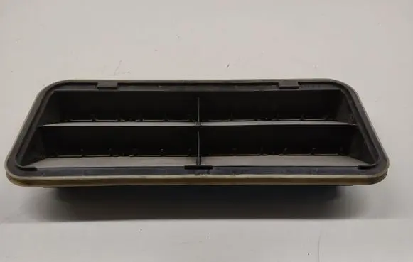 Ford Transit VII Quarter panel pressure vent 7G91A280B62A