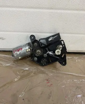 Mercedes-Benz E W124 Sunroof motor/actuator 456136 E1989