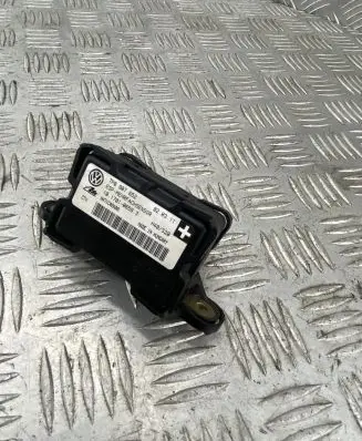 Volkswagen Touareg II ESP acceleration yaw rate sensor 7P0907652 HH71C02AB0 10170106593