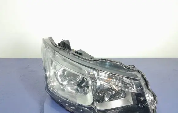 Mitsubishi Outlander Headlight/headlamp 4B45X-8301C2