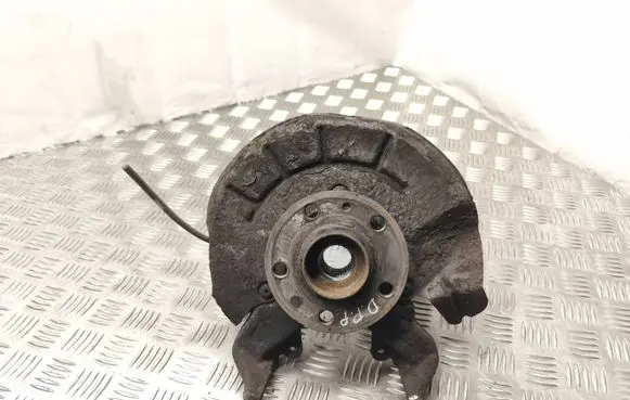 Seat Ibiza IV (6J,6P) Front wheel hub 