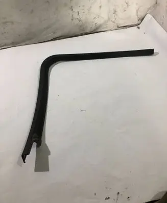 Ford Focus Other front door trim element 4M51A201A18