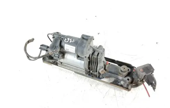 BMW 5 E60 E61 Air suspension compressor/pump 6785505