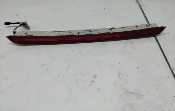 Audi A4 S4 B8 8K Third/center stoplight 8K9945097