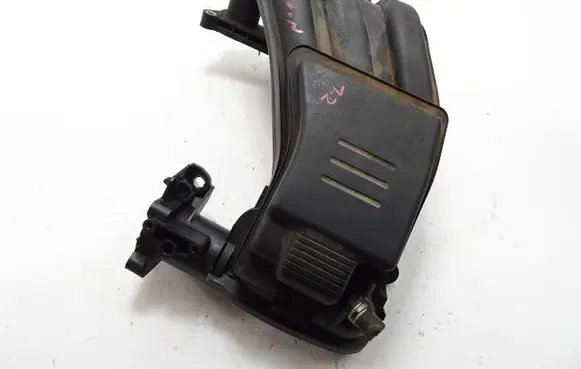 Nissan Note (E12) Intake manifold 18GCB030