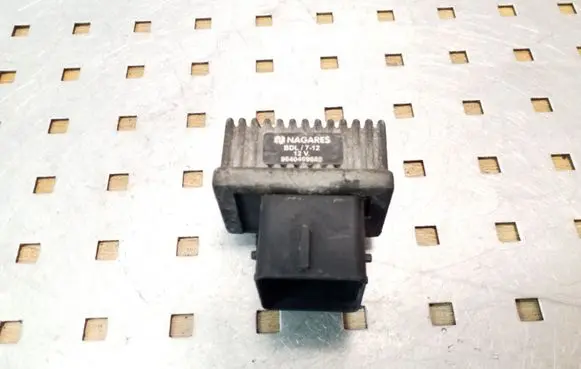 Citroen Berlingo Glow plug pre-heat relay 9640469680