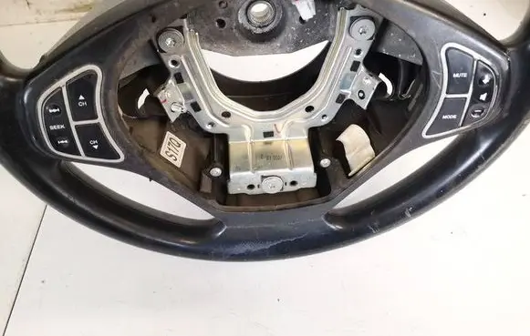 Steering wheel buttons/switches