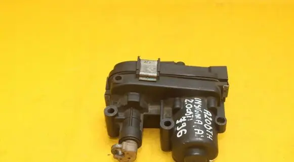 Opel Insignia A Intake manifold valve actuator/motor 