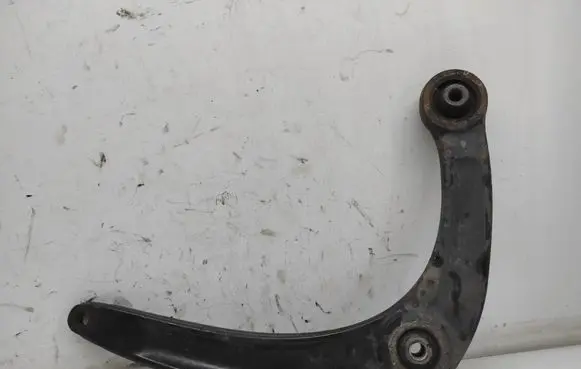 Front lower control arm/wishbone
