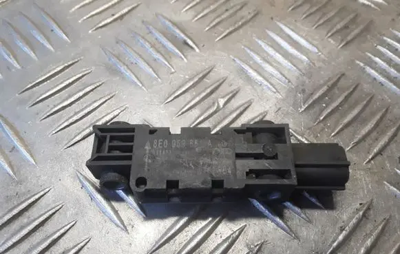 Audi A4 S4 B7 8E 8H Airbag deployment crash/impact sensor 8E0959651A