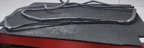 Fiat X1 - 9 Front door rubber seal 