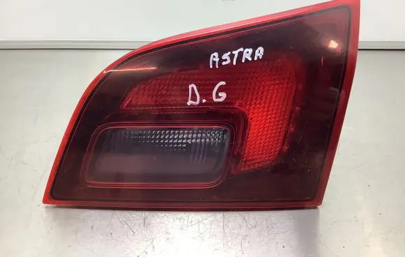 Opel Astra J Tailgate rear/tail lights 13314053 21061118391361B 495056087