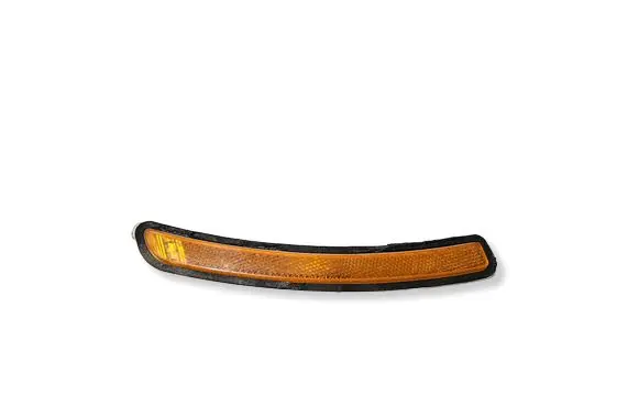 BMW i8 Front reflector 7310775 63147310775