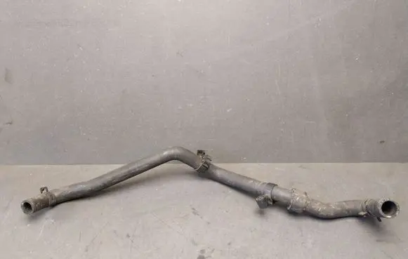 Volkswagen Touareg I Engine coolant pipe/hose 7L6121058