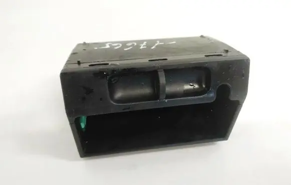 Ford Focus Car ashtray 4m51a04810c 4m51-a04810-c