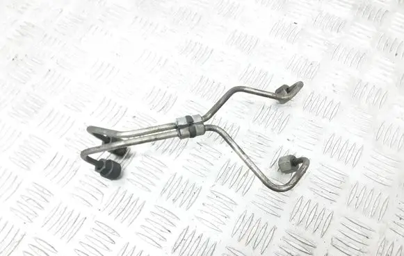 Volvo XC60 Fuel injector supply line/pipe 