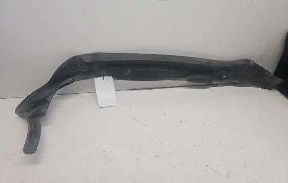 Audi Q7 4L Fender end trim 4L0821111
