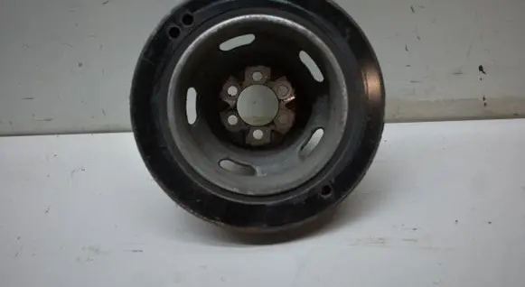 Peugeot 208 Crankshaft pulley 9834309980