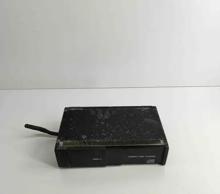 Ford F150 CD/DVD changer F8CF18C830CB