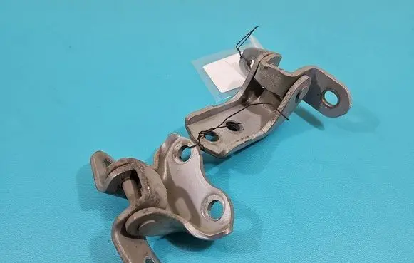 Front door hinge set