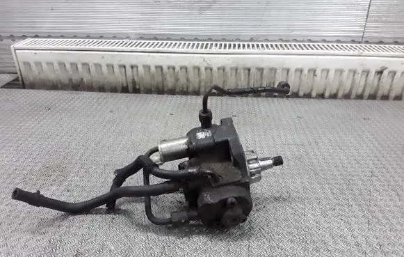 Fuel injection high pressure pump