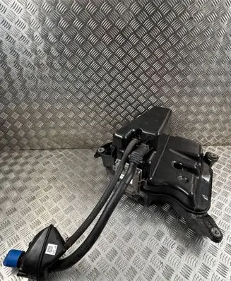 Audi A6 S6 C8 4K AdBlue liquid reservoir 4K0131878H 4K0131878J