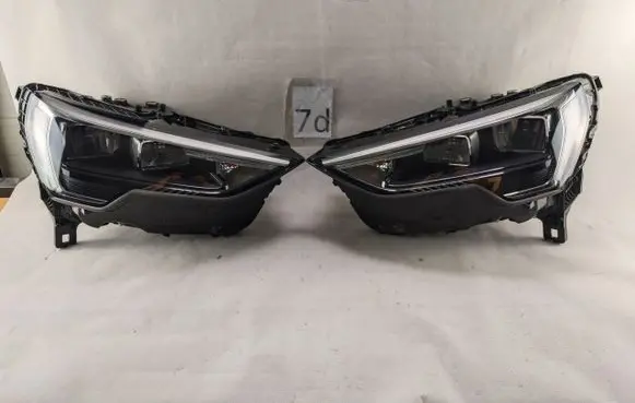 Audi Q3 F3 Headlights/headlamps set 
