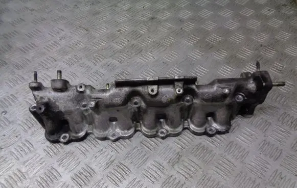Toyota Avensis T250 Intake manifold