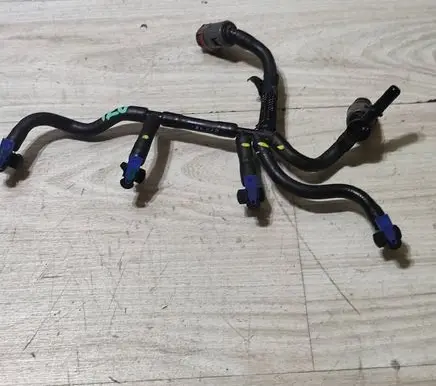 Renault Kangoo III Fuel return line/hose 166712745R
