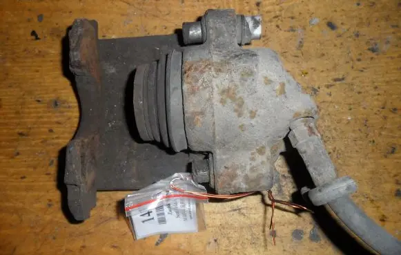 Seat Toledo I (1L) Front brake caliper