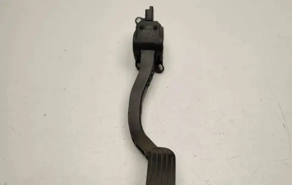 Peugeot 2008 I Accelerator throttle pedal 9671434080