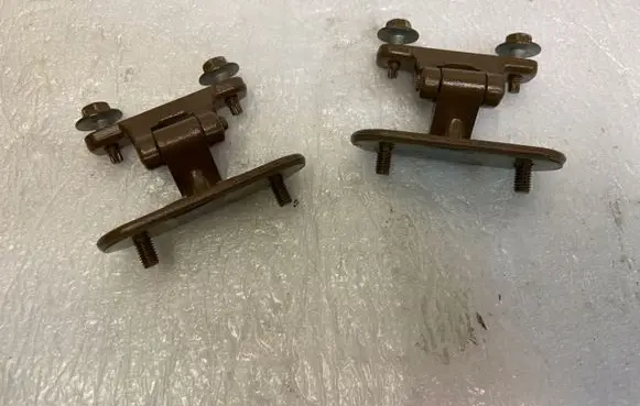 Tesla Model S Tailgate/trunk/boot hinge 600661200A