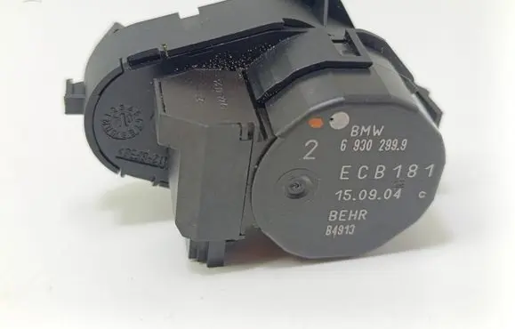 BMW 5 E60 E61 Air flap motor/actuator 6930299
