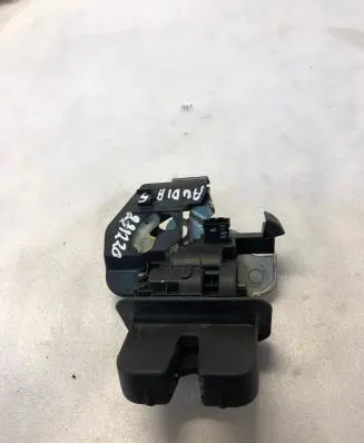 Audi A5 Sportback 8TA Tailgate/trunk/boot lock/catch/latch 8k9827505a