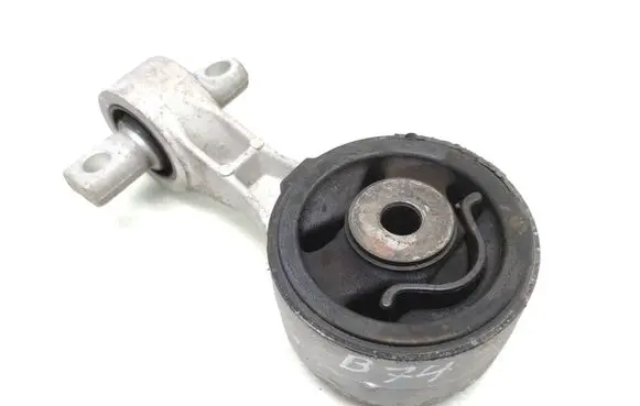 Engine mount bracket