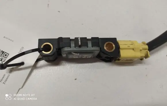 Nissan Primera Airbag deployment crash/impact sensor 0285003019 YAAV60239A2H5H 98830AV600