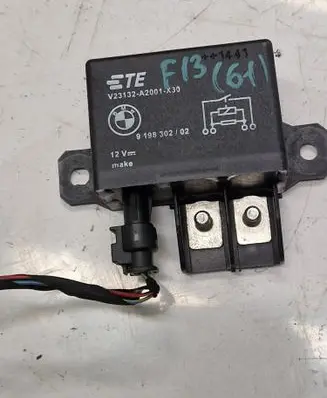BMW 6 F12 F13 Coolant fan relay 9198302