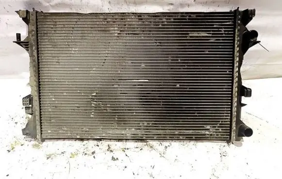 Renault Laguna II Coolant radiator 8200292771