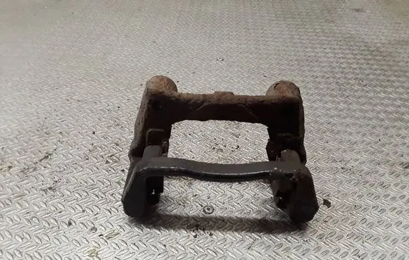 Opel Meriva B Brake caliper pad carrier rear
