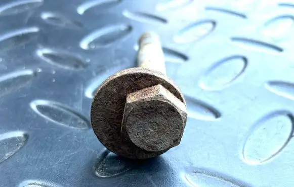 Volvo C30 Rear suspension camber bolt 