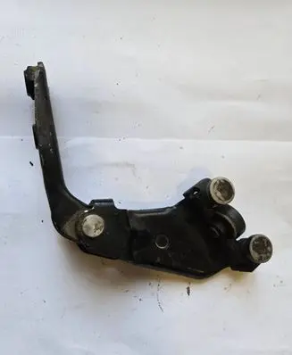 Volkswagen Caddy Sliding door middle roller runner 2K0843335A